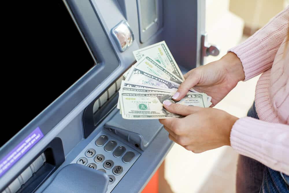 海外 クレカ ATM 支払い方法